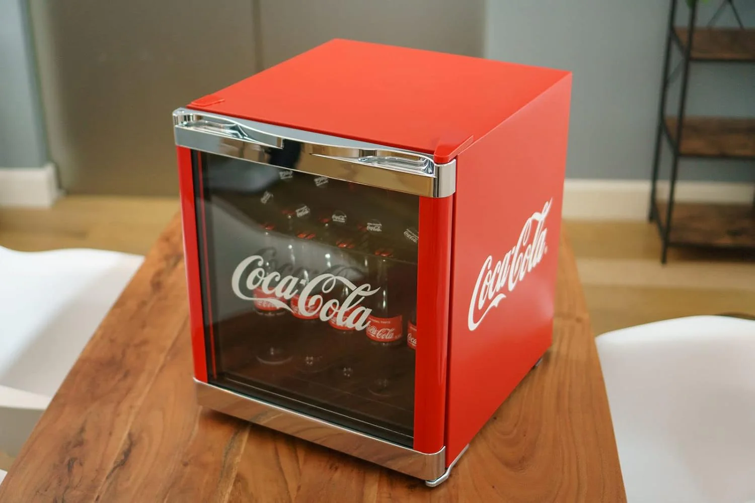 ��CUBES Flaschenk��hlschrank Coca-Cola Classic/ 51 cm H?he / 98 kWh/Jahr / 48 L K��hlteil