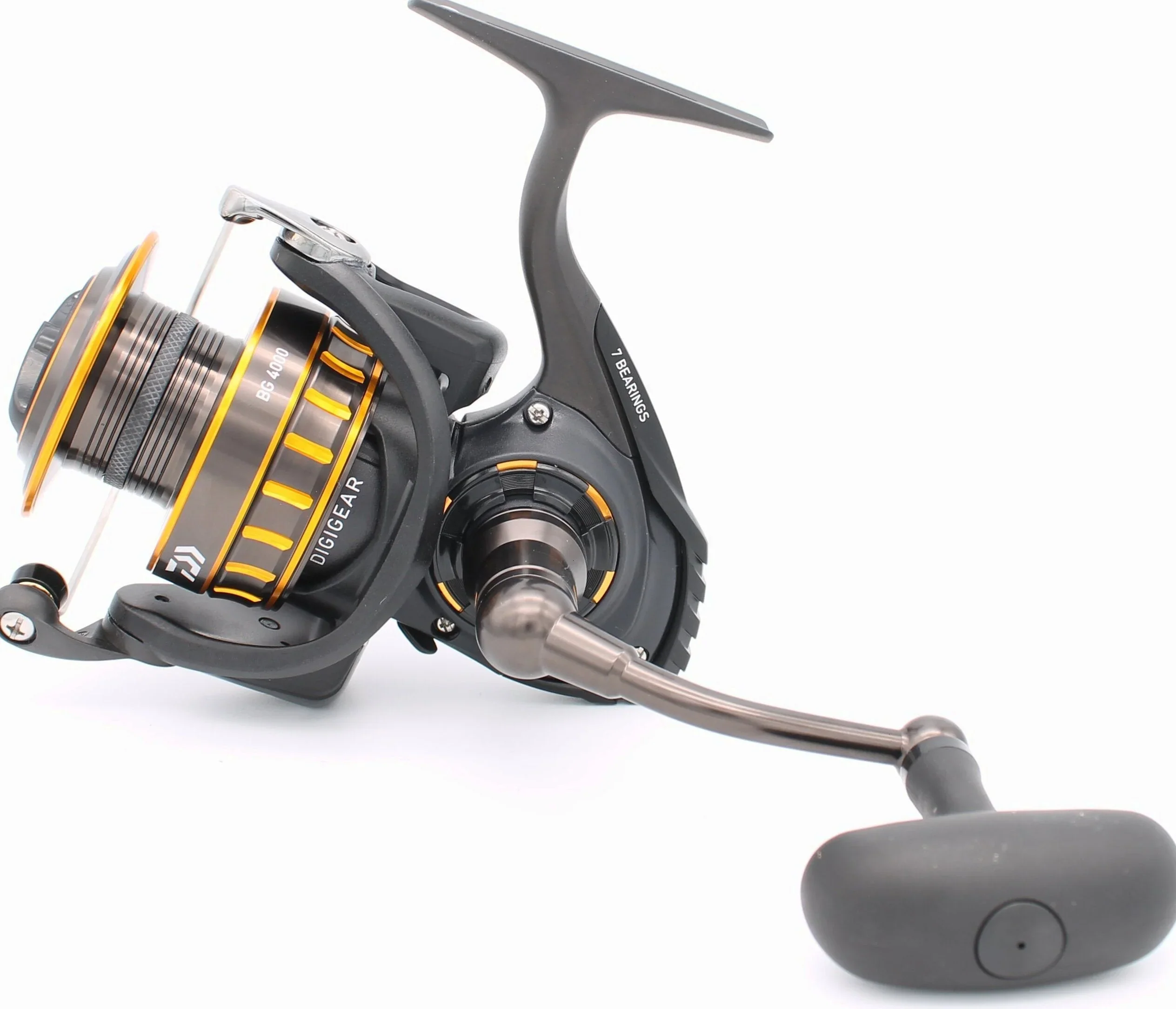 Daiwa BG Spinning Reel – Black Anodized Aluminum, Digigear System, Air Rotor, Waterproof Drag for Freshwater & Saltwater Fishing