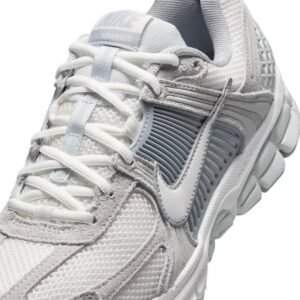 Nike Zoom Women's Vomero 5