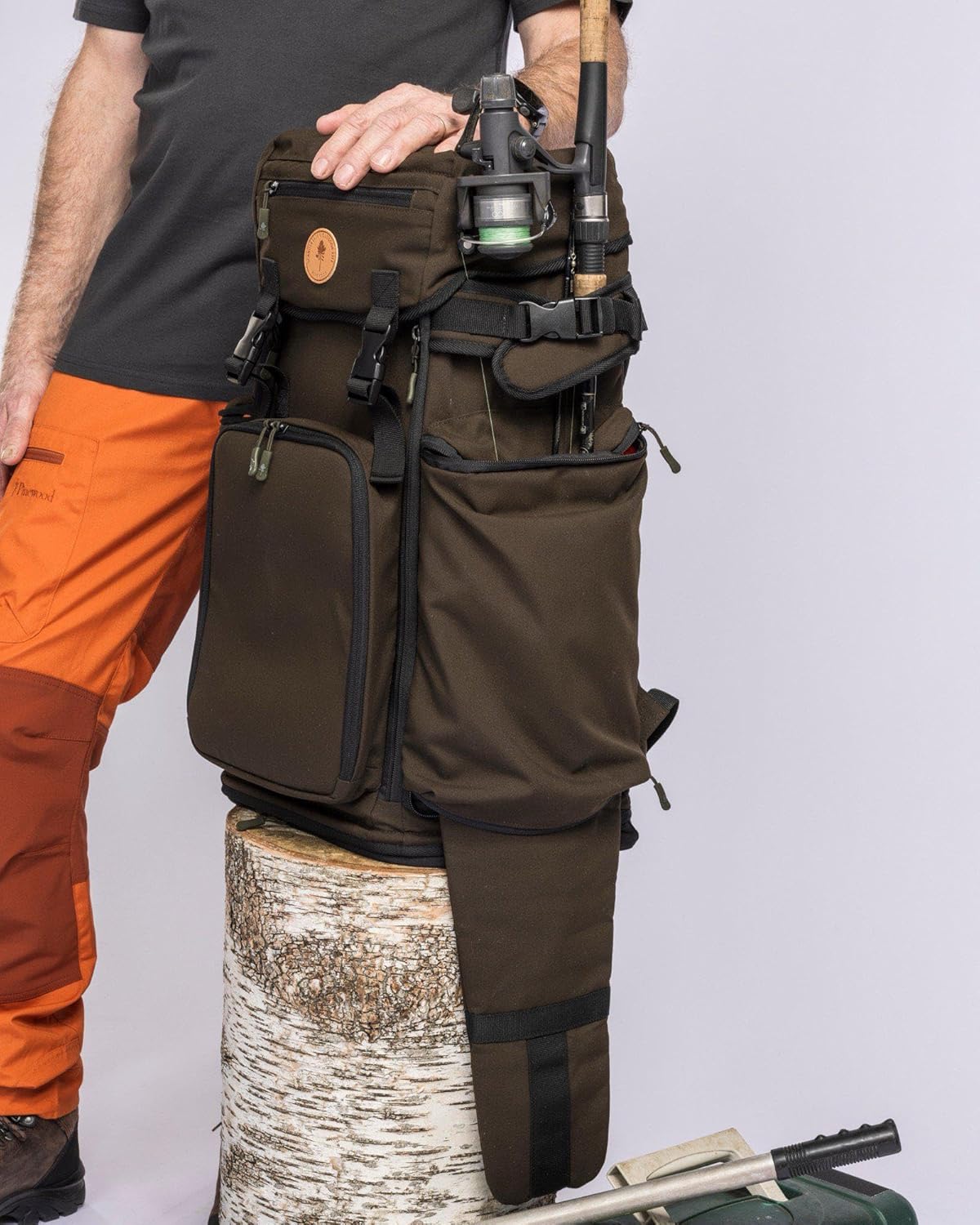 Pinewood unisex Wildmark Rucksack - Jagdrucksack mit praktischen Taschen - kann in einen Stuhl verwandelt werden, ideal für die Jagd, Wandern und Angeln - strapazierfähig