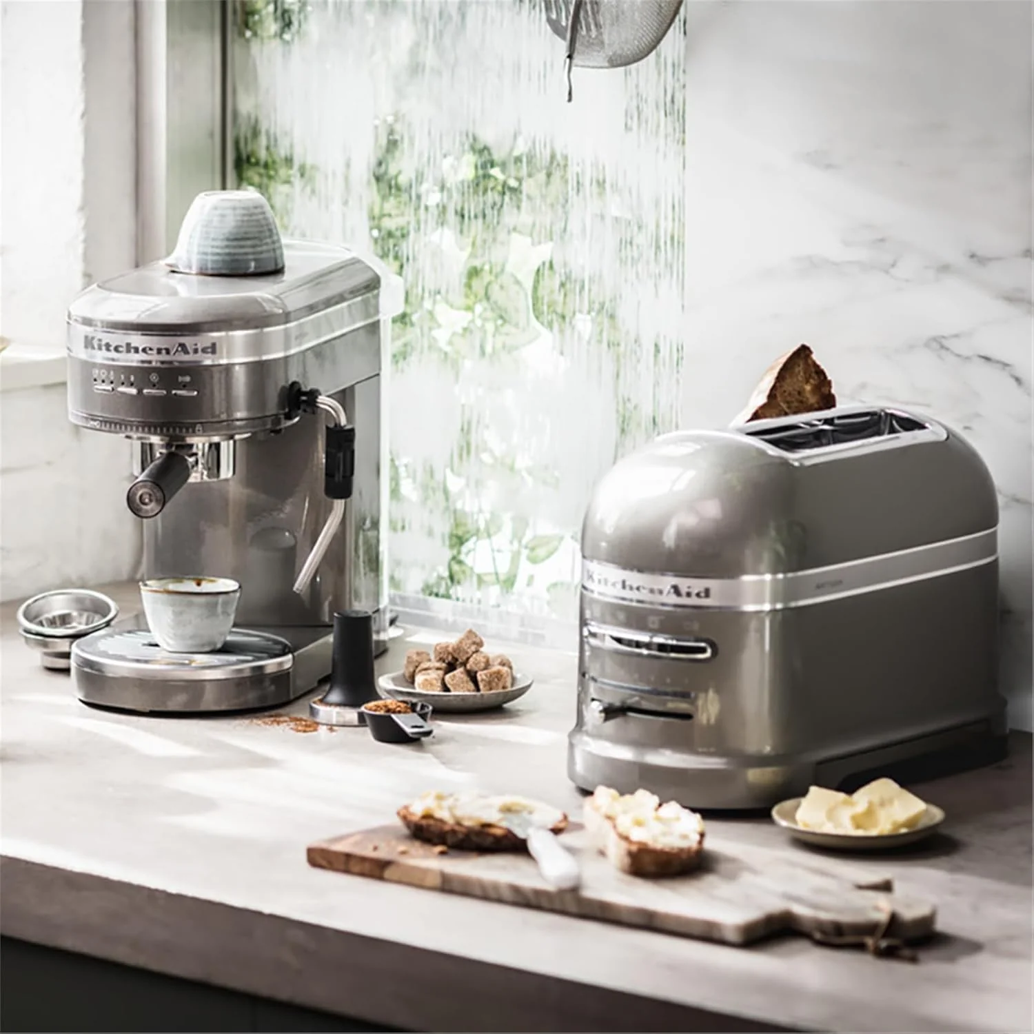 KitchenAid Toaster f��r 2 Scheiben mit Sandwich-Zange | Artisan | Retro Toast Machine | Verschiedene Funktionen und Br?unungsstufen | Gr��n