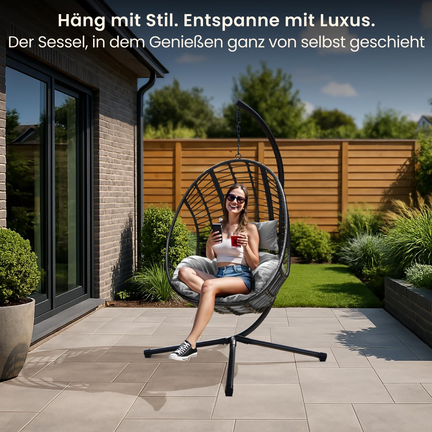 Swoods XXL Hängesessel mit Gestell - Hängesessel Für Indoor und Outdoor - Inkl. Kissen - Egg Chair - bis 150kg (Hellgrau)