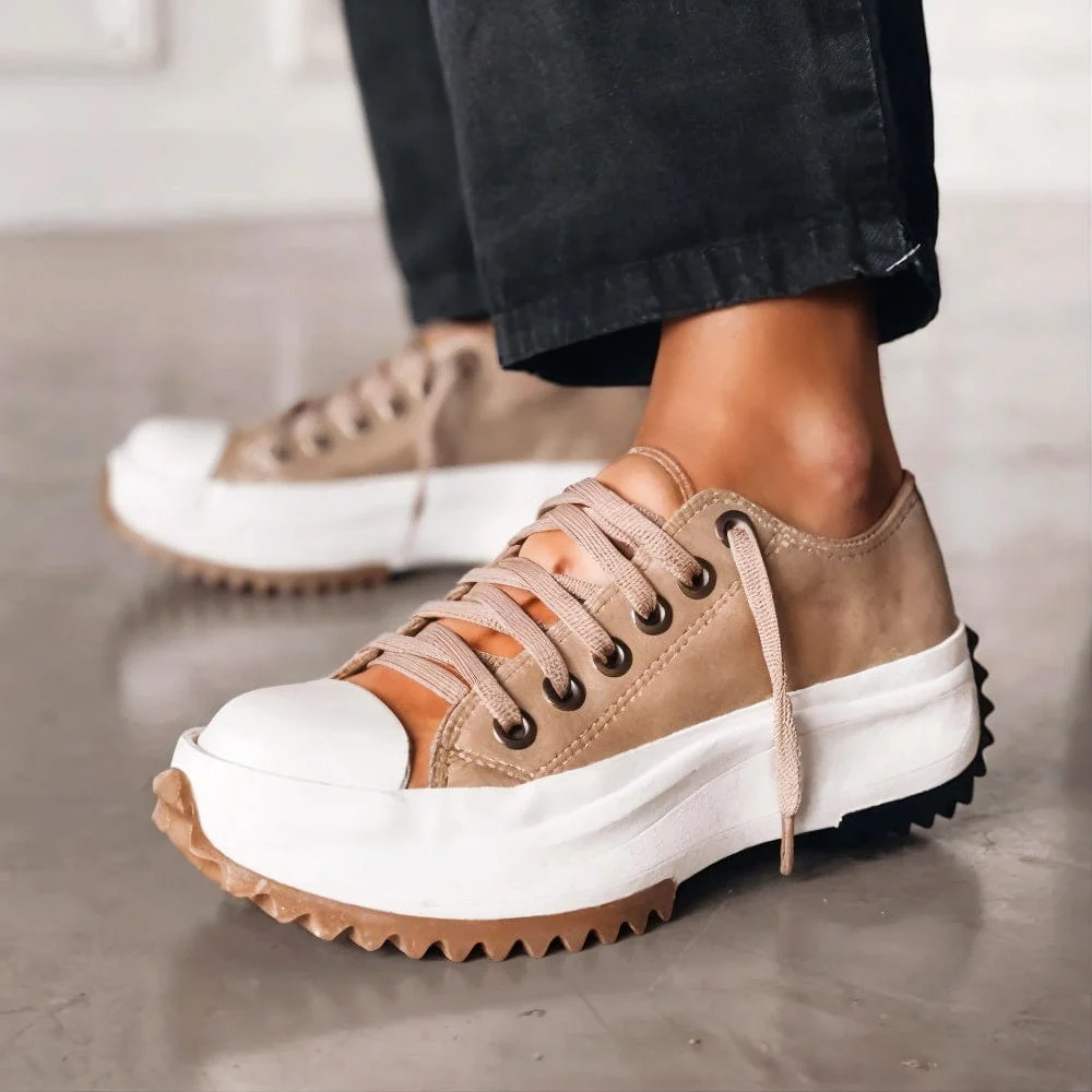 Orthop?dische Low-Cut Sneaker mit Schn��rung