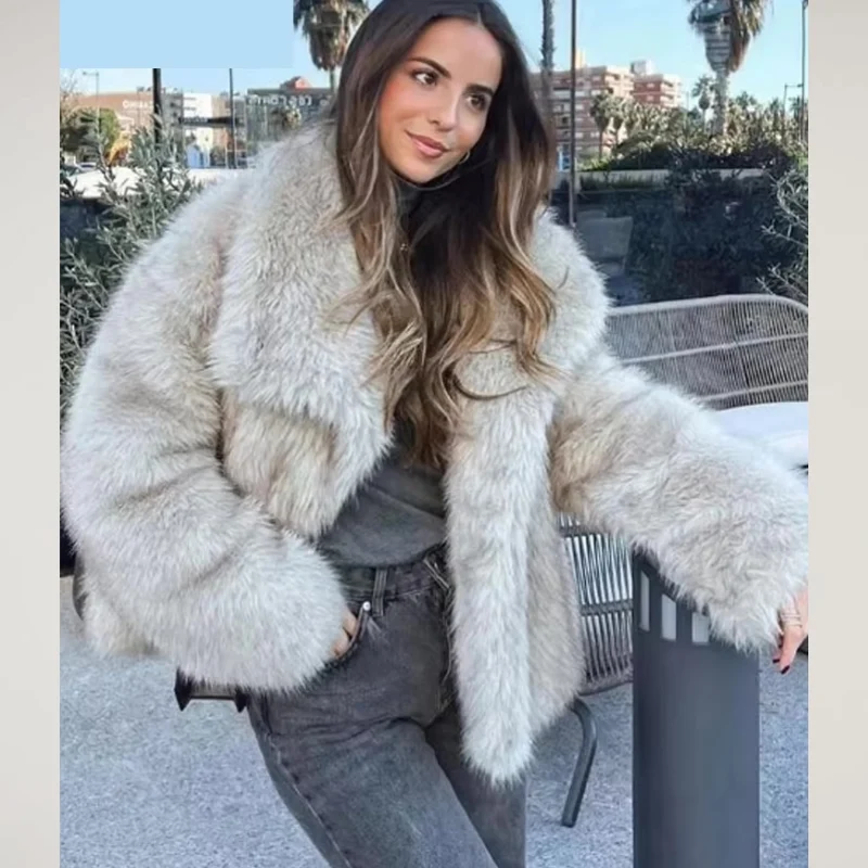 Eleganter Fake Fur Wintermantel f��r Damen