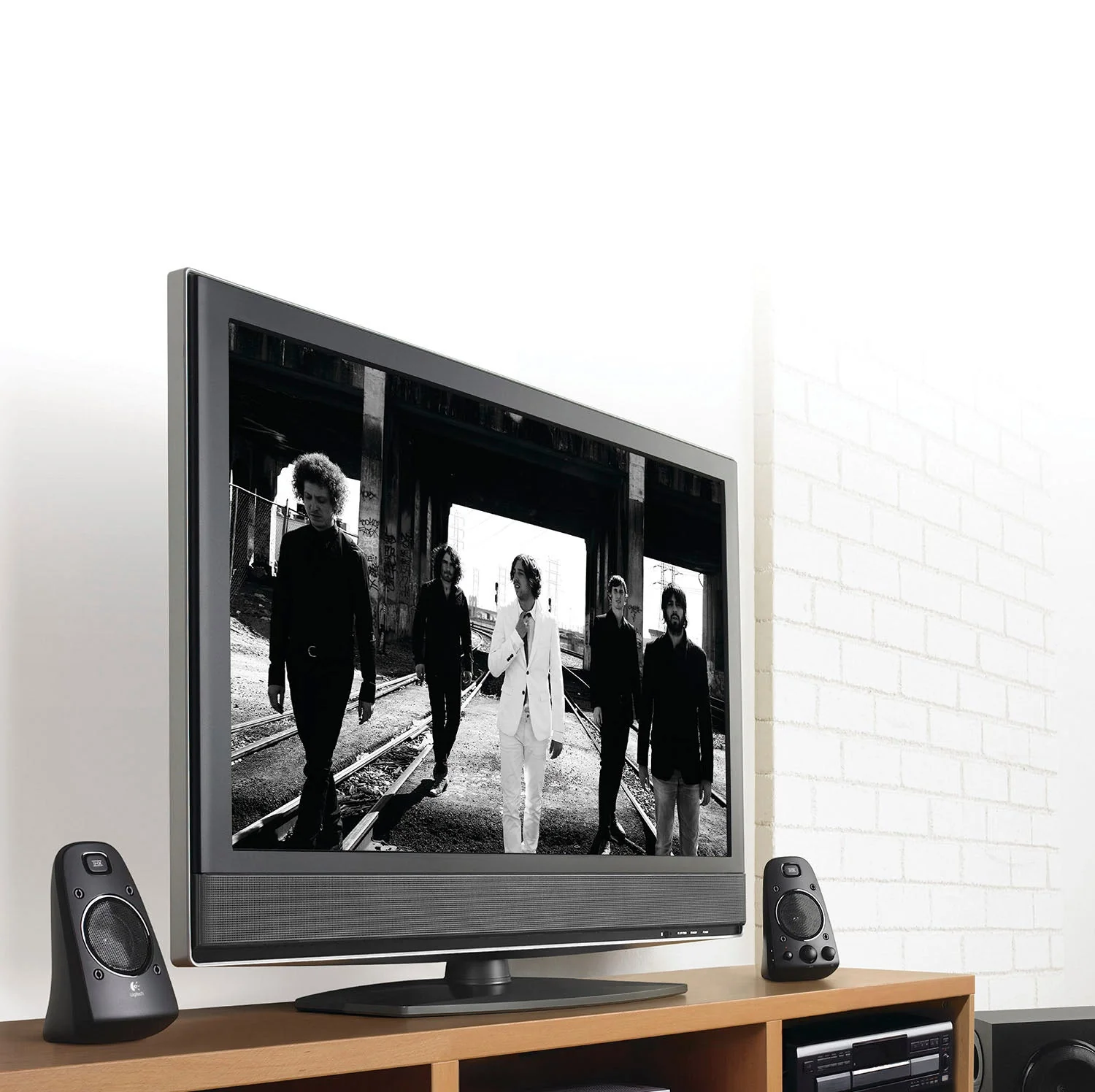Logitech – Z623 2.1 Speaker System (3 Piece) – Black