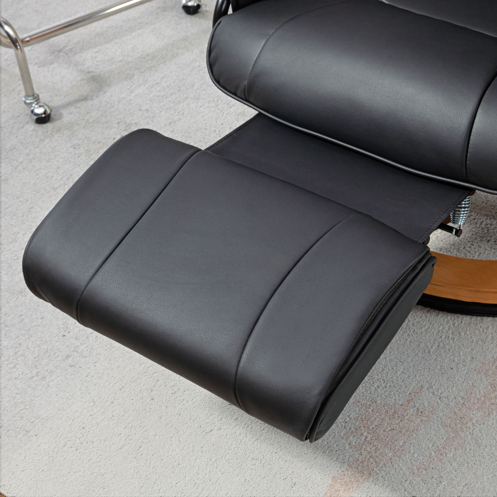 Relaxstoel met Ligfunctie, Draaibaar, tot 150 kg, Kunstlederbekleding, Stalen Frame, Zwart