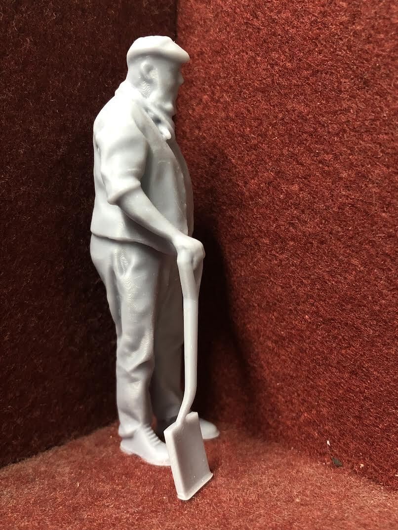 G-Scale figure with shovel - 3D scan of a real person - MD089 (also GN15)