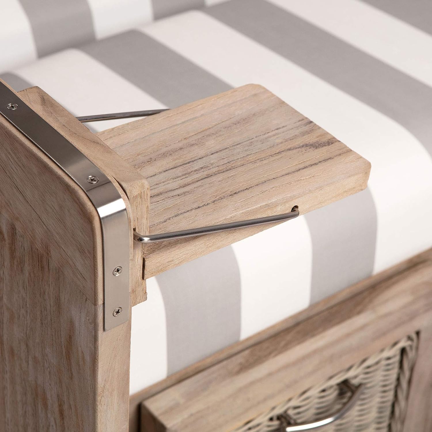 Strandkorbprofis Strandkorb Landhaus Sylt Teak Vintage, Geflecht White-Washed, Bezug PVC Blockstreifen grau