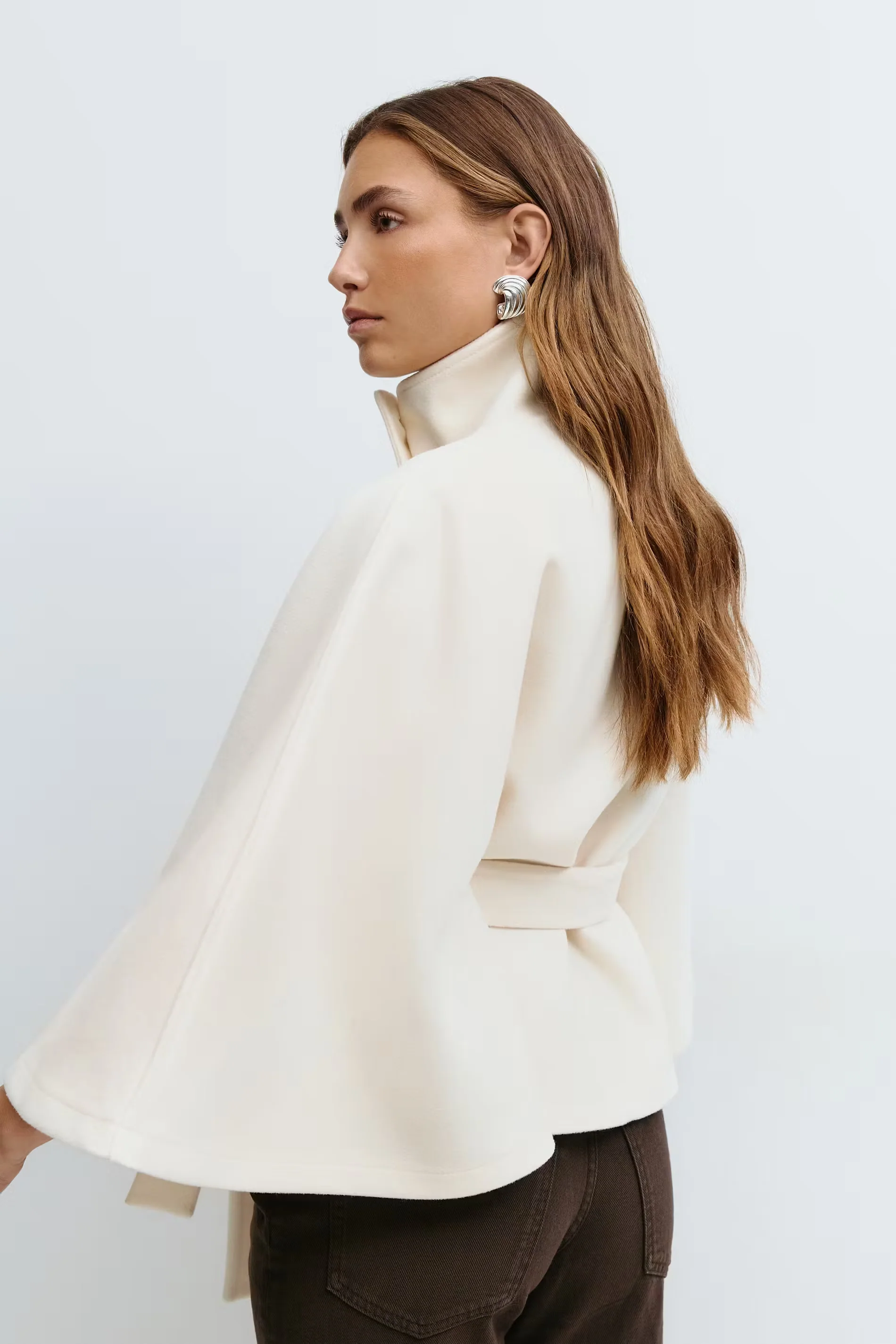 Eleganter Damenmantel mit G��rtel & hohem Kragen