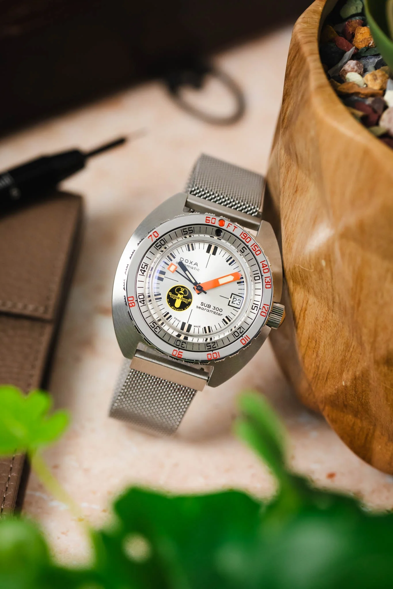Hirsch MILANAISE Mesh Watch Band in SILVER