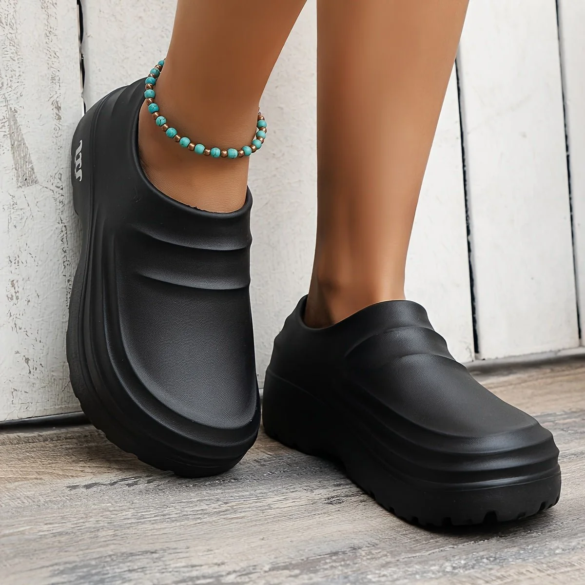 Wasserfeste Slip-On Clogs mit gepolsterter Sohle