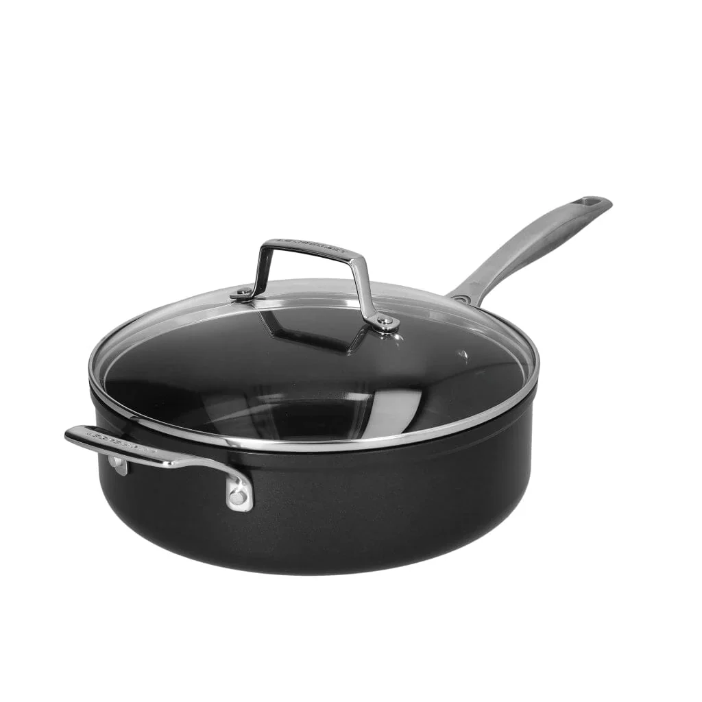 2025 Le Creuset - Cazo Antiadherente Essential 26 cm