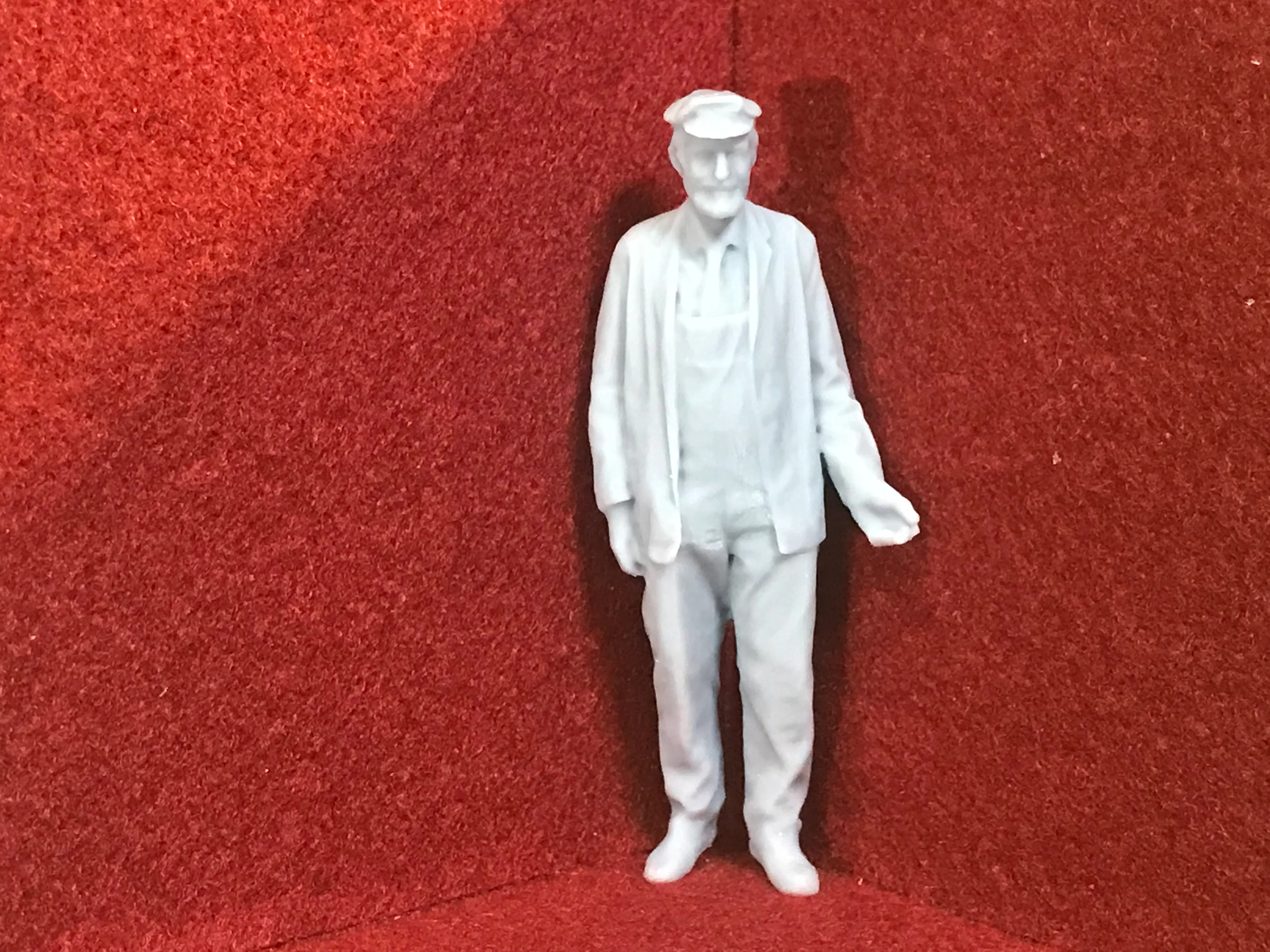 G-Scale figure standing around - 3D scan of a real person - M003 (also GN15)
