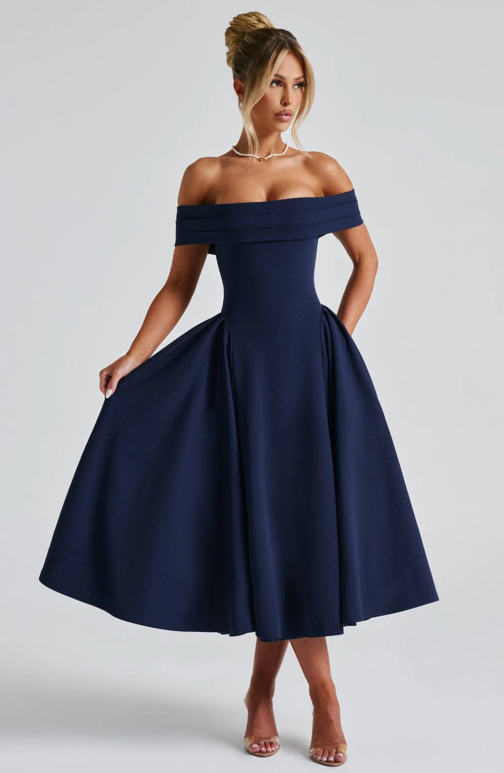 Schulterfreies Midi-Kleid mit ausgestelltem Rock | Festliches Kleid f��r Hochzeitsg?ste und besondere Anl?sse | Taillierter Schnitt