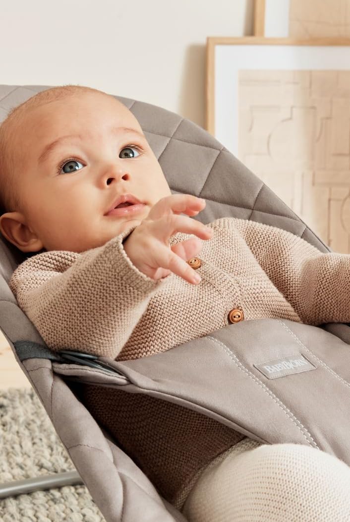 BabyBjörn Babywippe Bliss, Gewebt, Klassische Steppung, Sandgrau