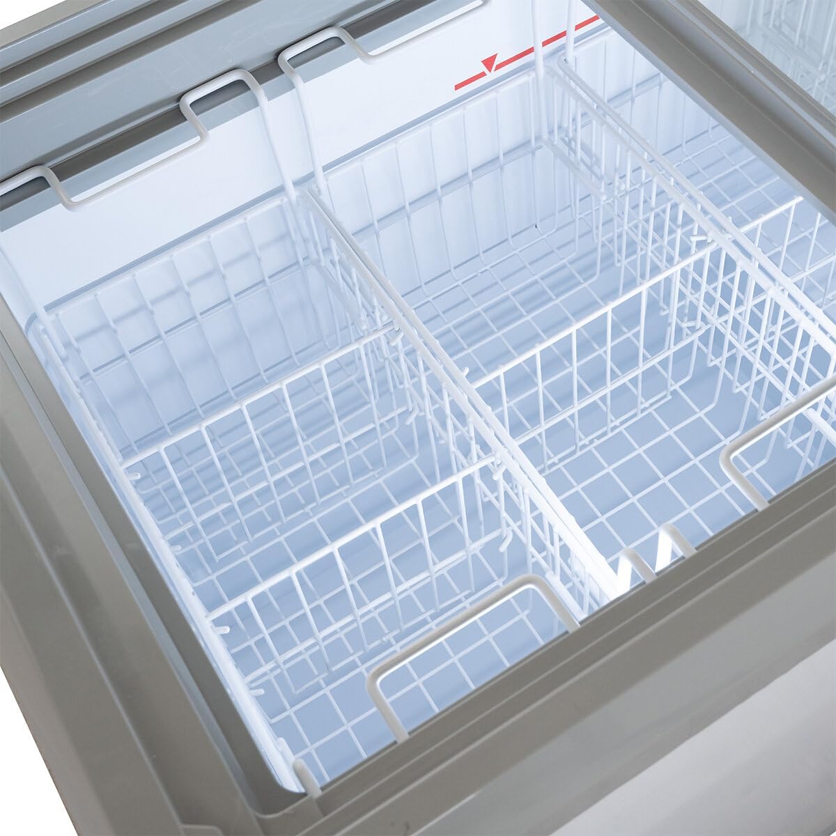 GastroHero Eiscreme Gefriertruhe 284 Liter Tiefkühltruhe LED Beleuchtung Schiebeglasdeckel Rollen Gefrierschrank Gewerbe Eis Truhe Verkauf –18 °C Gastronomie Kiosk