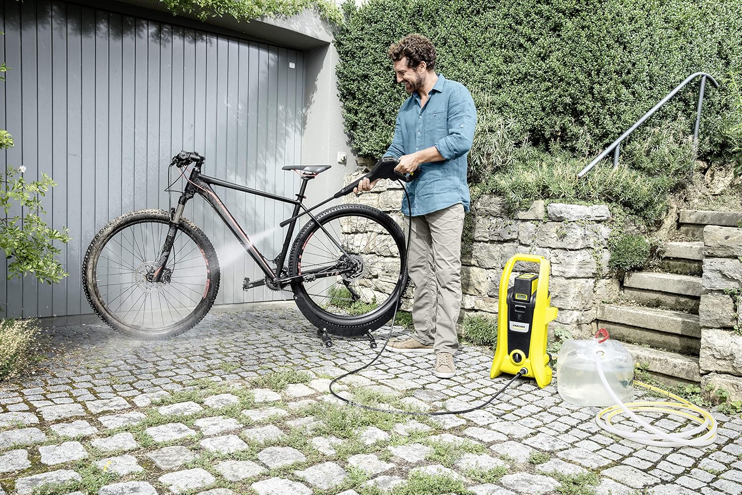 Kärcher 36 V Akku-Hochdruckreiniger K 2 Battery, Druck: 110 bar, 1-fach Strahlrohr, Dreckfräser, Gartenschlauchanschluss A3/4, Gewicht: 4,5 kg, verwendbar mit dem Kärcher 36-V-Akku, ohne Akku