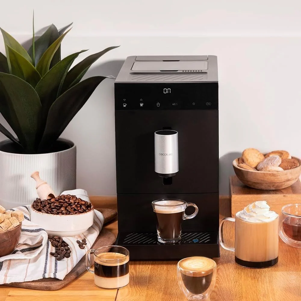 Cecotec Superautomatische compacte koffiemachine Cumbia Cremmaet Compact, 1350 W, 19 Bar en Thermoblock-systeem, 1,1 L watertank en 150 g koffiebonenreservoir, Plug&Play, automatische reiniging