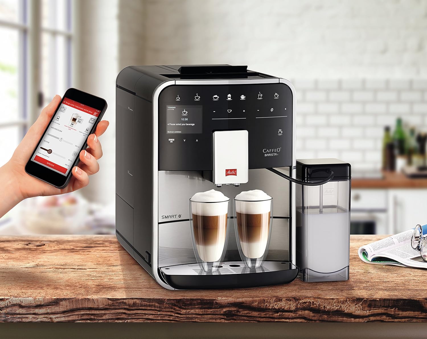 Melitta Barista T Smart - Kaffeevollautomat mit Milchsystem, Kaffeemaschine mit Mahlwerk, für z. B. Cappuccino oder Espresso, App Steuerung möglich, schwarz/silber