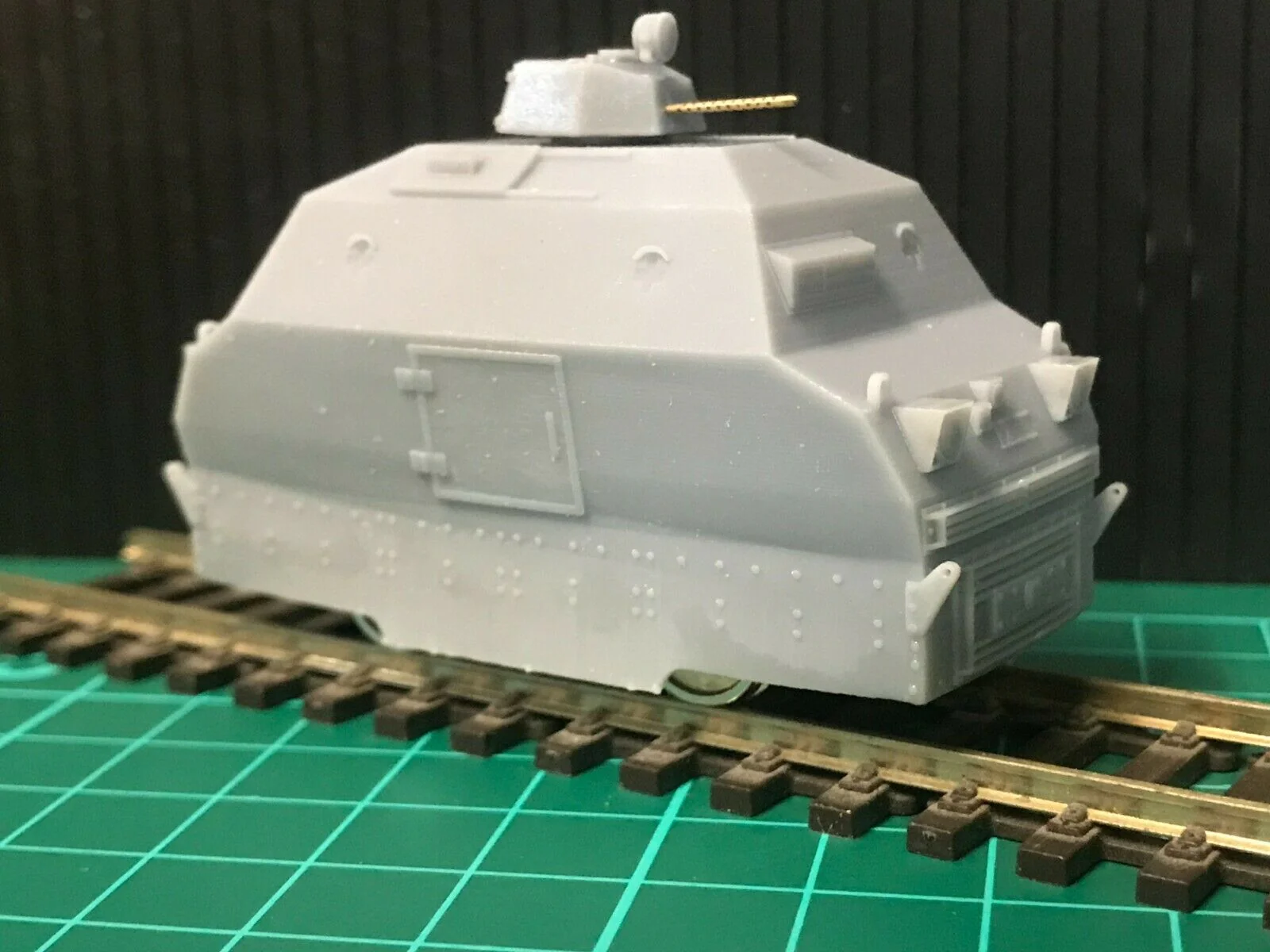 OO gauge Wickham Armoured train - Vietnam era with static display option