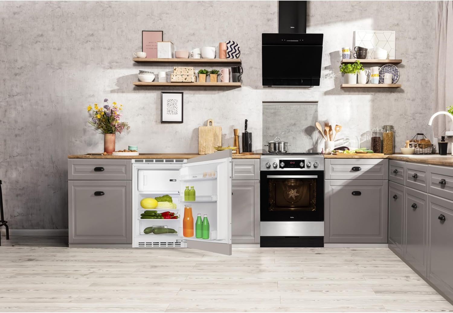 Amica Unterbau Kühlschrank dekorfähig für 815 cm Nische elektronische Steuerung Inverter Kompressor LED Beleuchtung Tür-Offen-Alarm, 82 liters