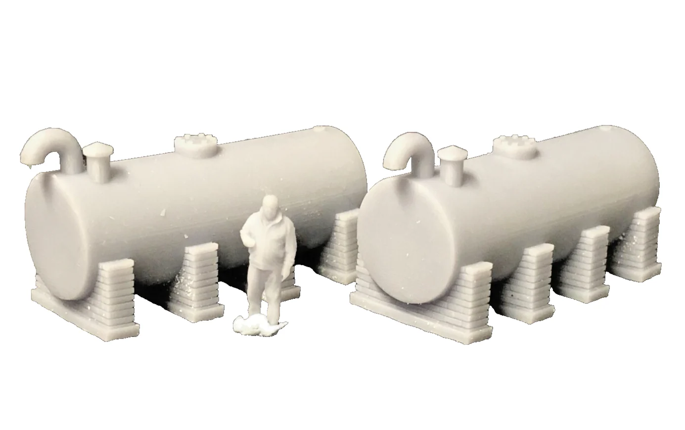 TT120 - TT:120 Scale Twin Diesel Tank on brick supports for depot
