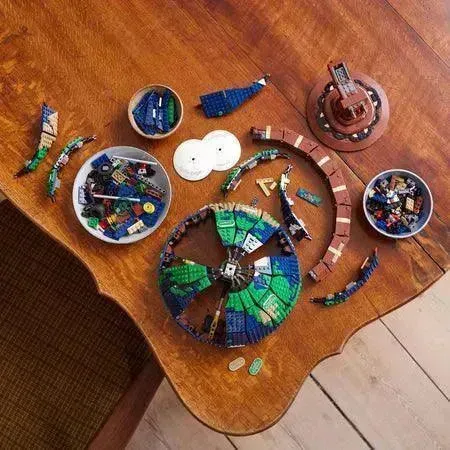 2025 LEGO Wereldbol / Globe 21332 Ideas