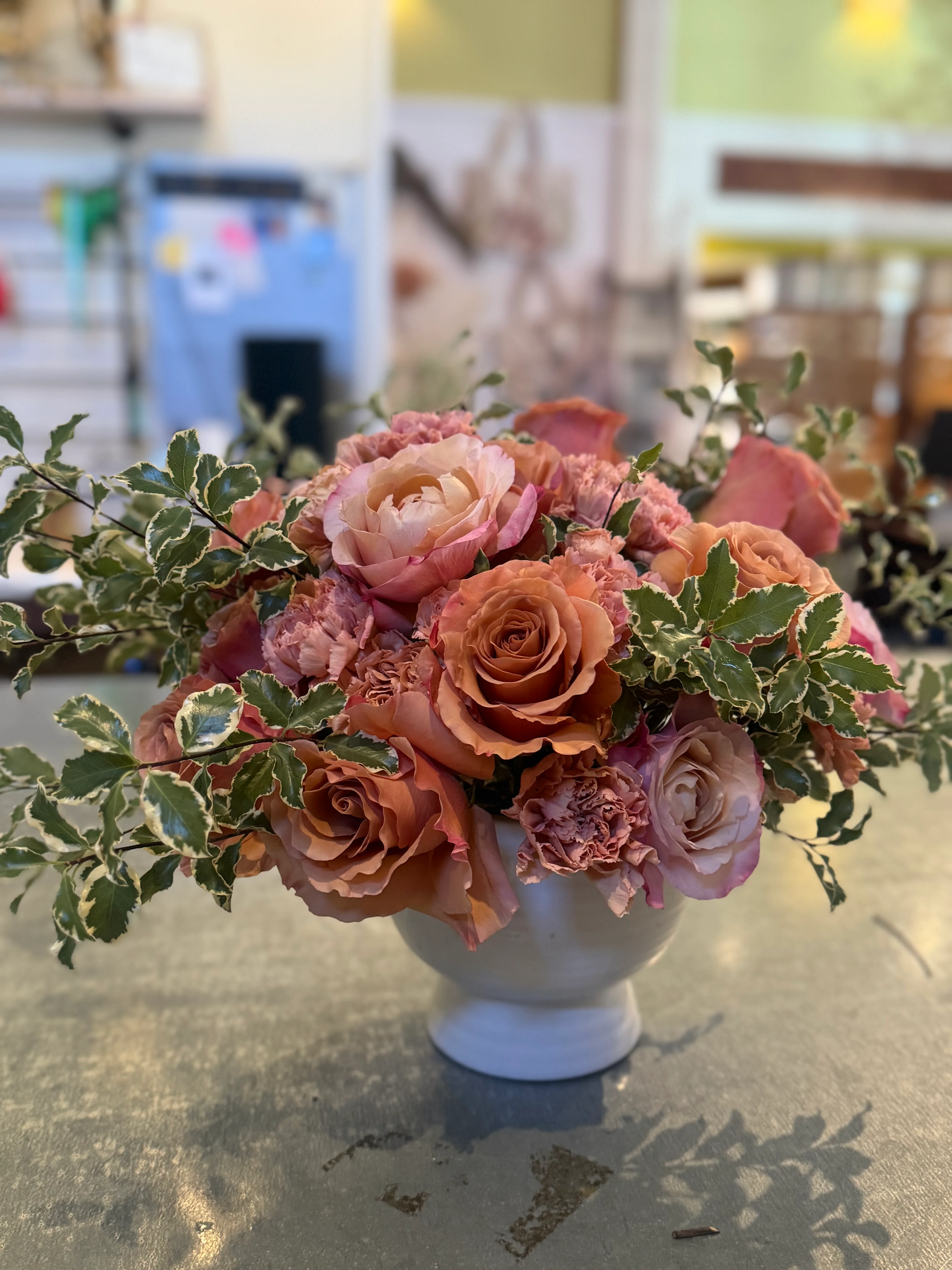 La Vie en rose - Seasonal Pink Floral Arrangement