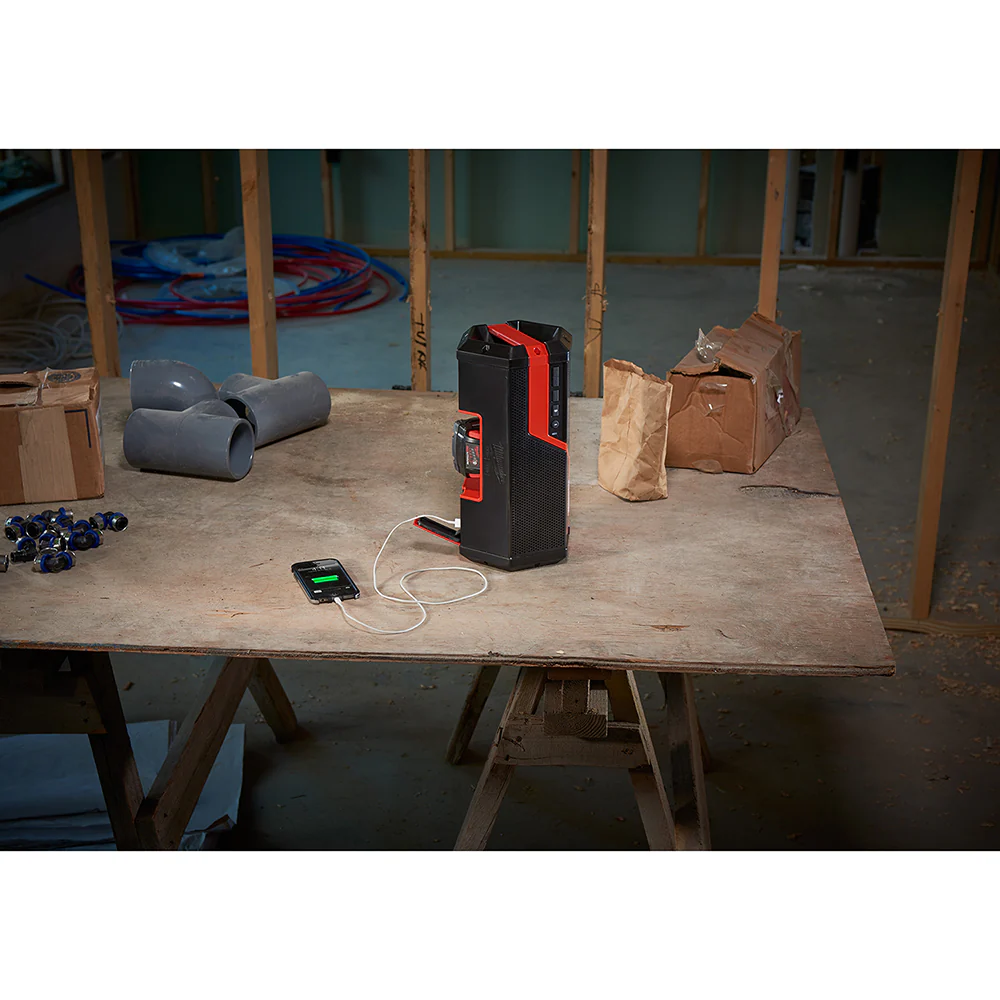 2025 Milwaukee 2891-80 Draagbare Bluetooth Luidspreker M12/M18 12V/18V - Gereviseerd
