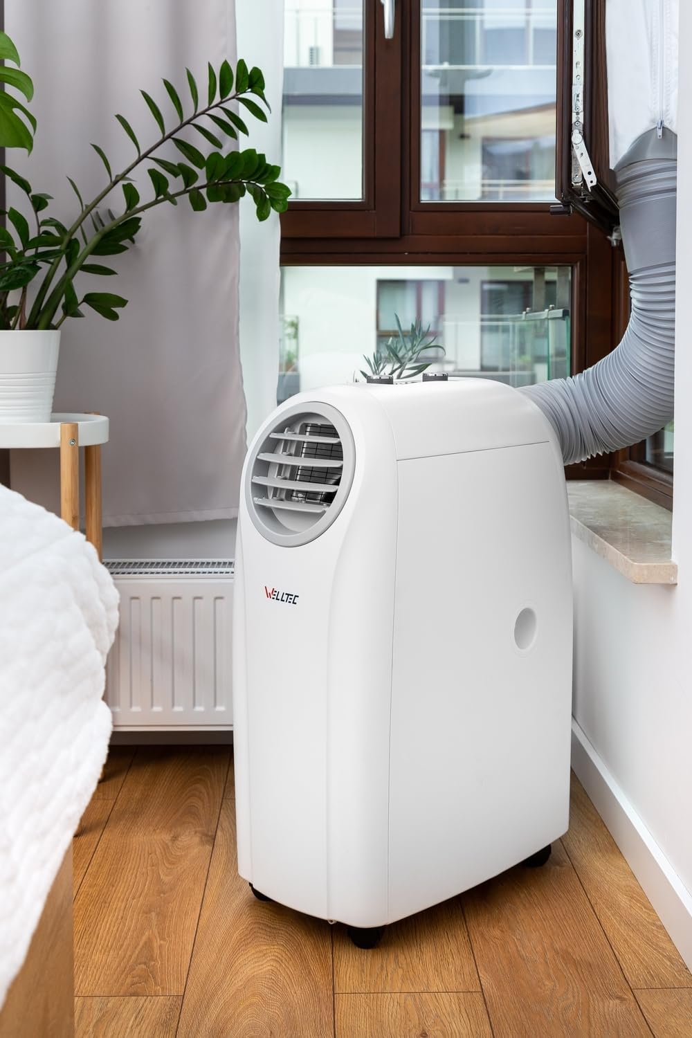 Welltec ACH1414 Mobile Klimaanlage | 4in1 Klimagerät: Kühlung, Heizung, Entfeuchtung, Belüftung | 14.000 BTU | max. 75 m² | WiFi | reichhaltiges Zubehörset | Energieklasse A | 5 Jahre Garantie