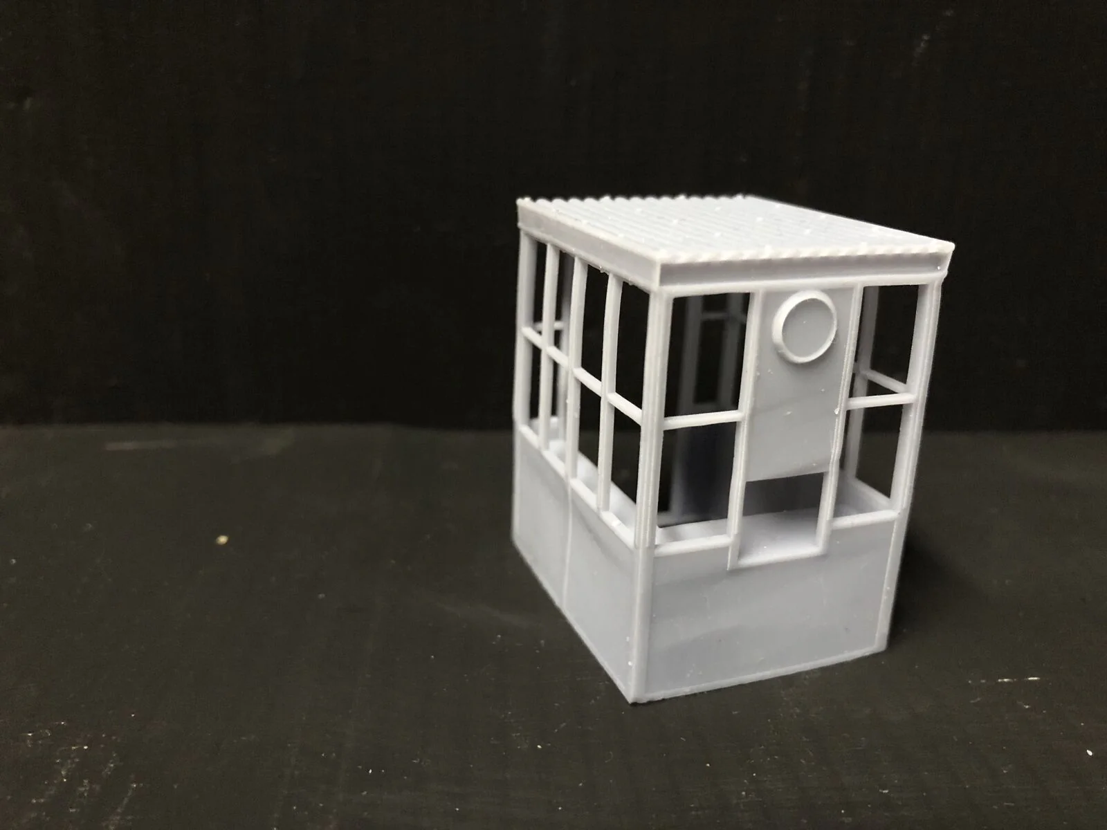 O / O16.5 / 7mm Gauge Country Petrol Station for Forecourt or Roadside