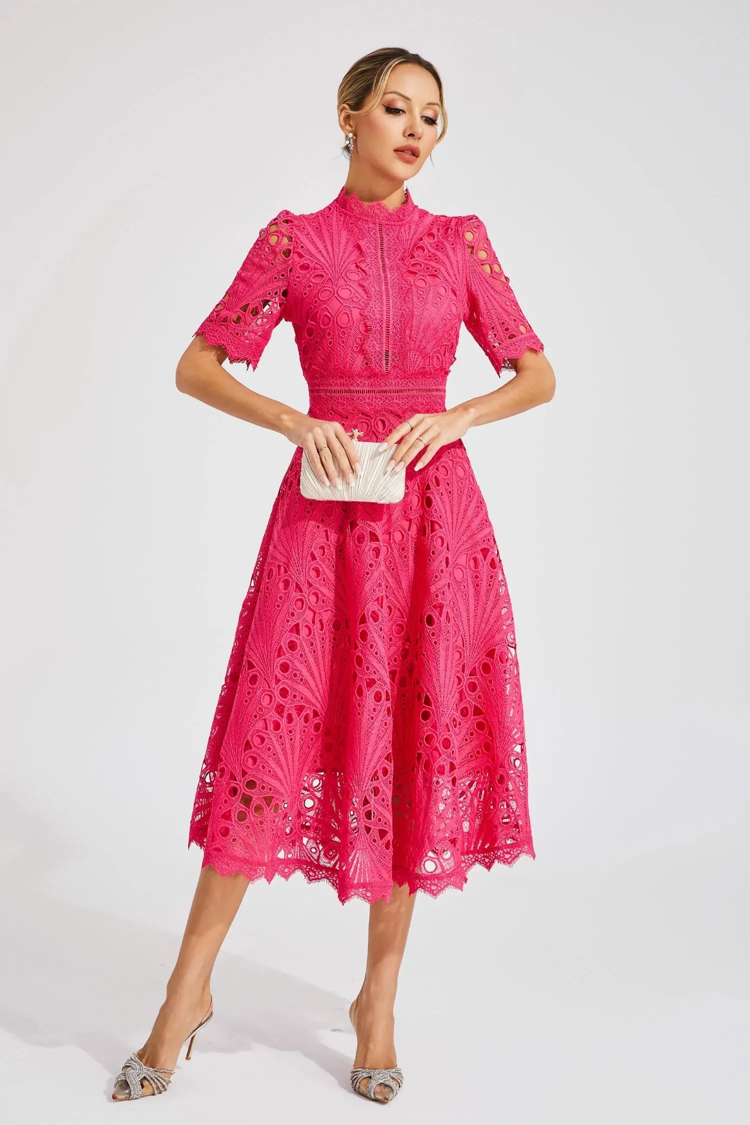 Hochgeschlossenes Guipure-Spitzenkleid in A-Linie | Elegantes Midi-Kleid mit kurzen ?rmeln f��r festliche Anl?sse