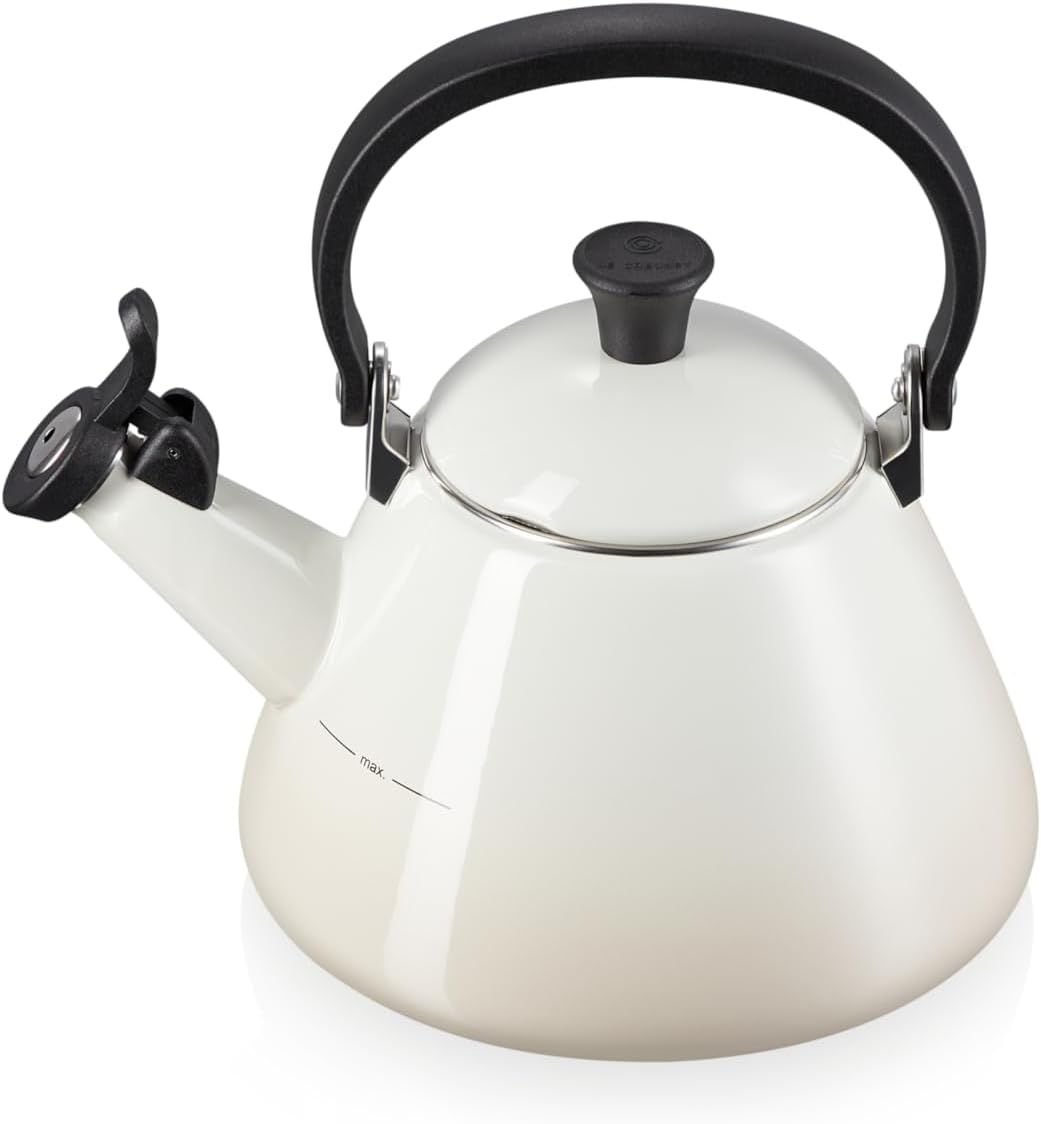 Le Creuset Meringue Stovetop Kettle, 1.6L Capacity