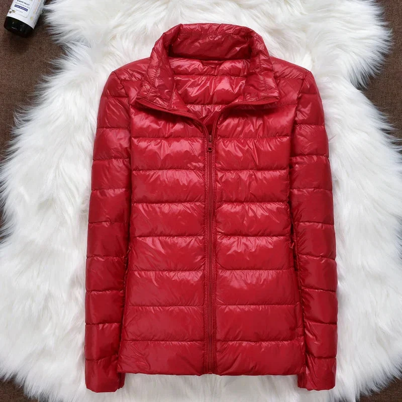 Federleichte Damen-Daunenjacke mit Kapuze - Faltbar