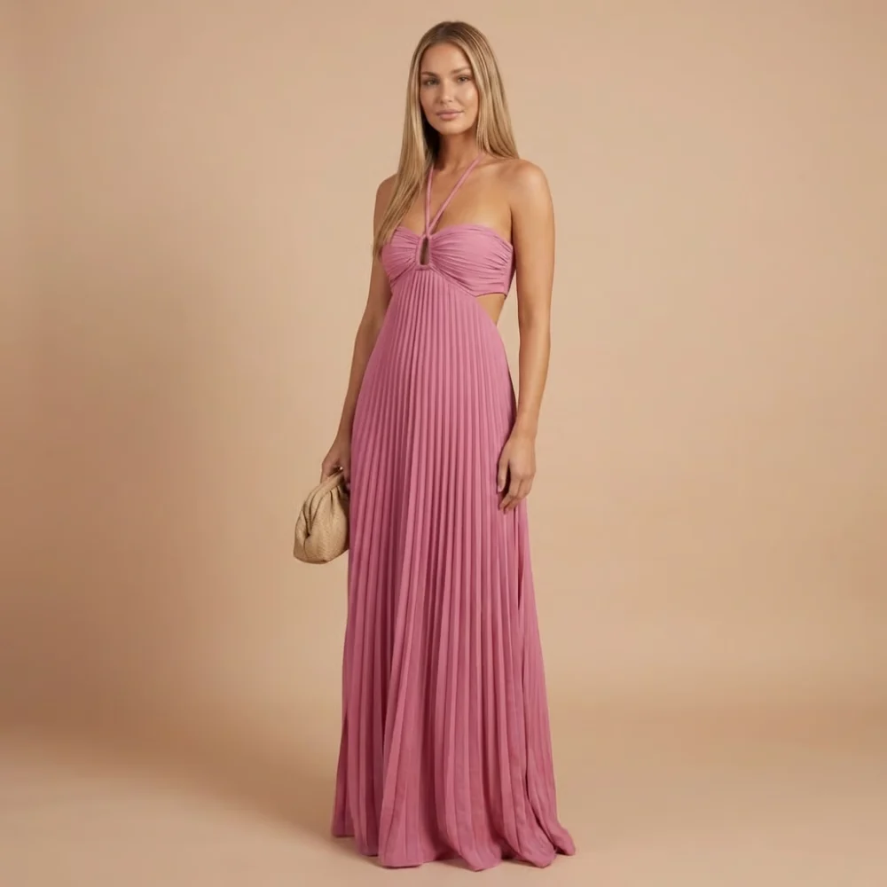 Plissiertes Neckholder-Maxikleid f��r Hochzeitsg?ste