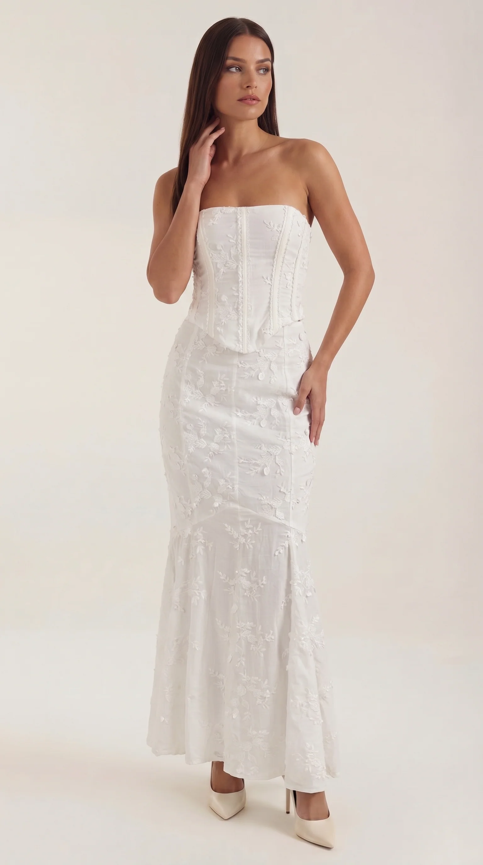 Korsett-Maxikleid aus Spitze