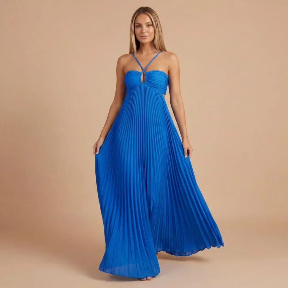Plissiertes Neckholder-Maxikleid f��r Hochzeitsg?ste