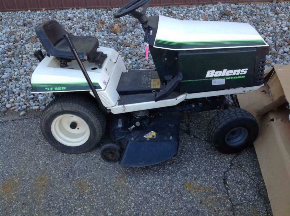 Carburetor For Bolens ST125 Lawn Tractor 13024 13023