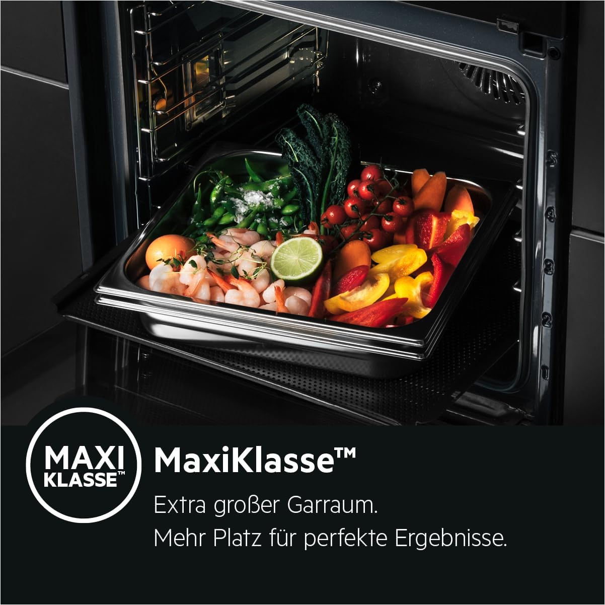 AEG Standherd mit Glaskeramik-Kochfeld 60 cm/Bräterzone/Mehrkreiskochzone/Versenkknebel/Touch-Bedienung/Grillfunktion/Display mit Uhr/A / CCB644OCBM