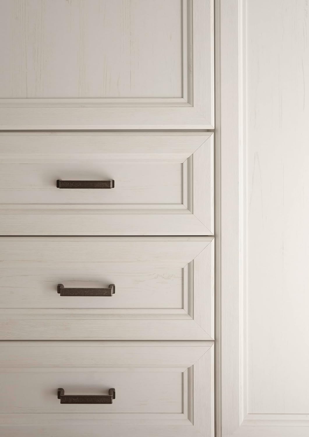 Babyzimmer Jasmin 5 teilig in Anderson Pine mit Absetzungen in Artisan Eiche - Kinderzimmer Komplett Set mit Kleiderschrank, Babybett, Wickelkommode mit 2 Seitenregalen, Standregal, Wandboard