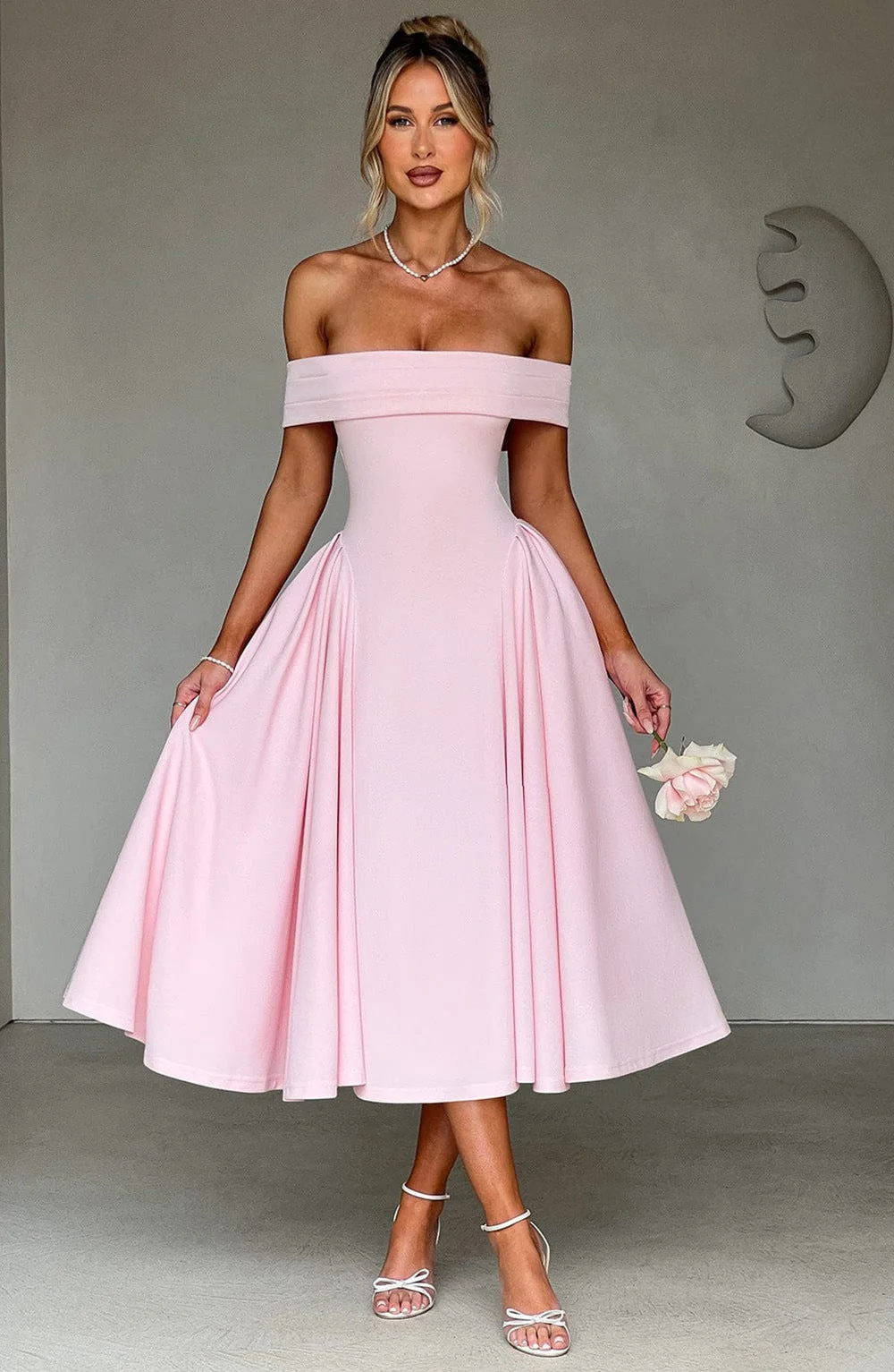 Schulterfreies Midi-Kleid mit ausgestelltem Rock | Festliches Kleid f��r Hochzeitsg?ste und besondere Anl?sse | Taillierter Schnitt