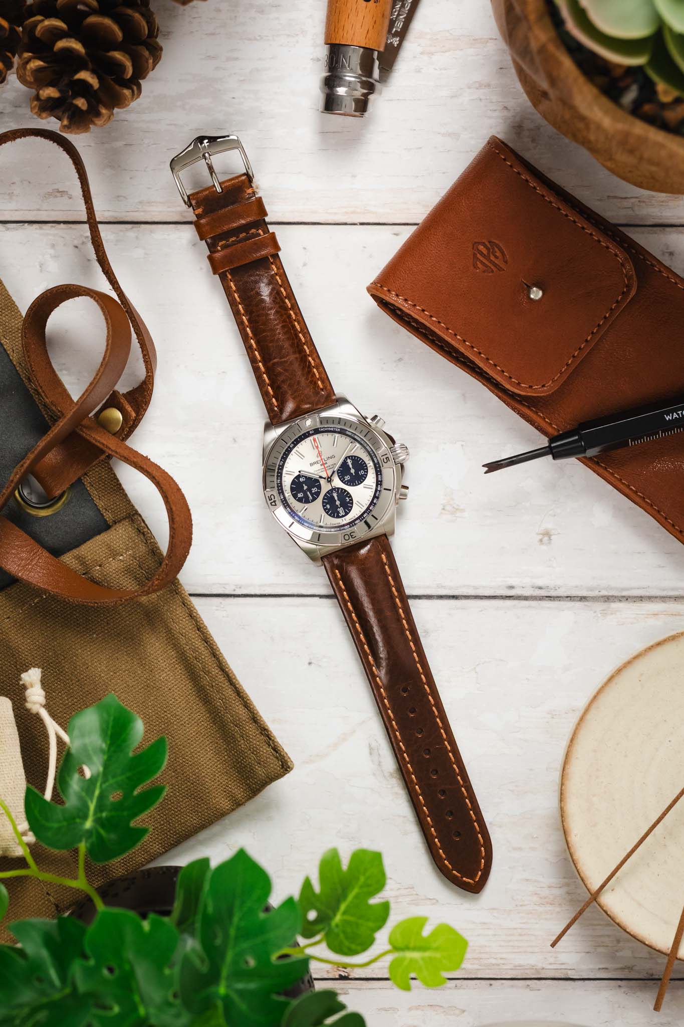 Hirsch LUCCA Tuscan Leather Watch Strap in GOLD BROWN