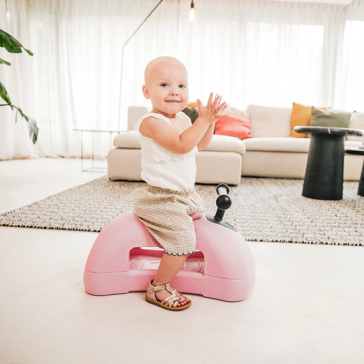 2025 Scoot and Ride My First 3-in-1 Babywalker & Glijder in Roze