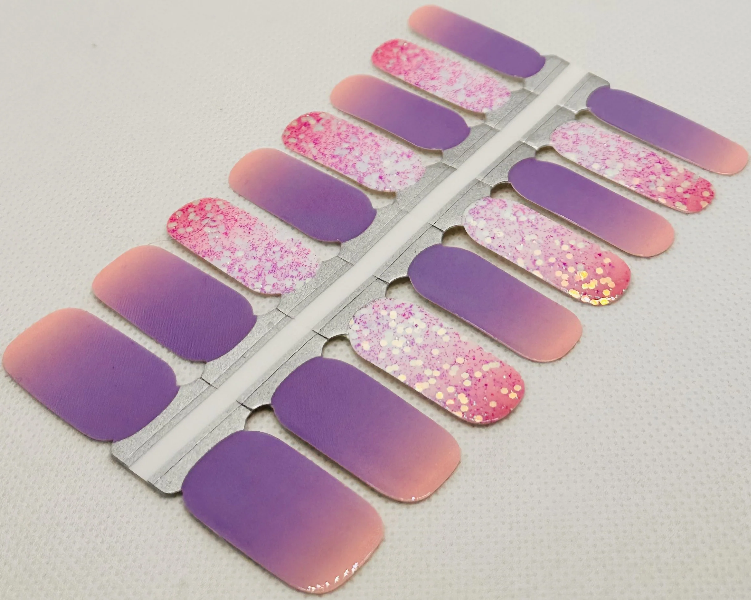 Lavender Ombre (Holo)