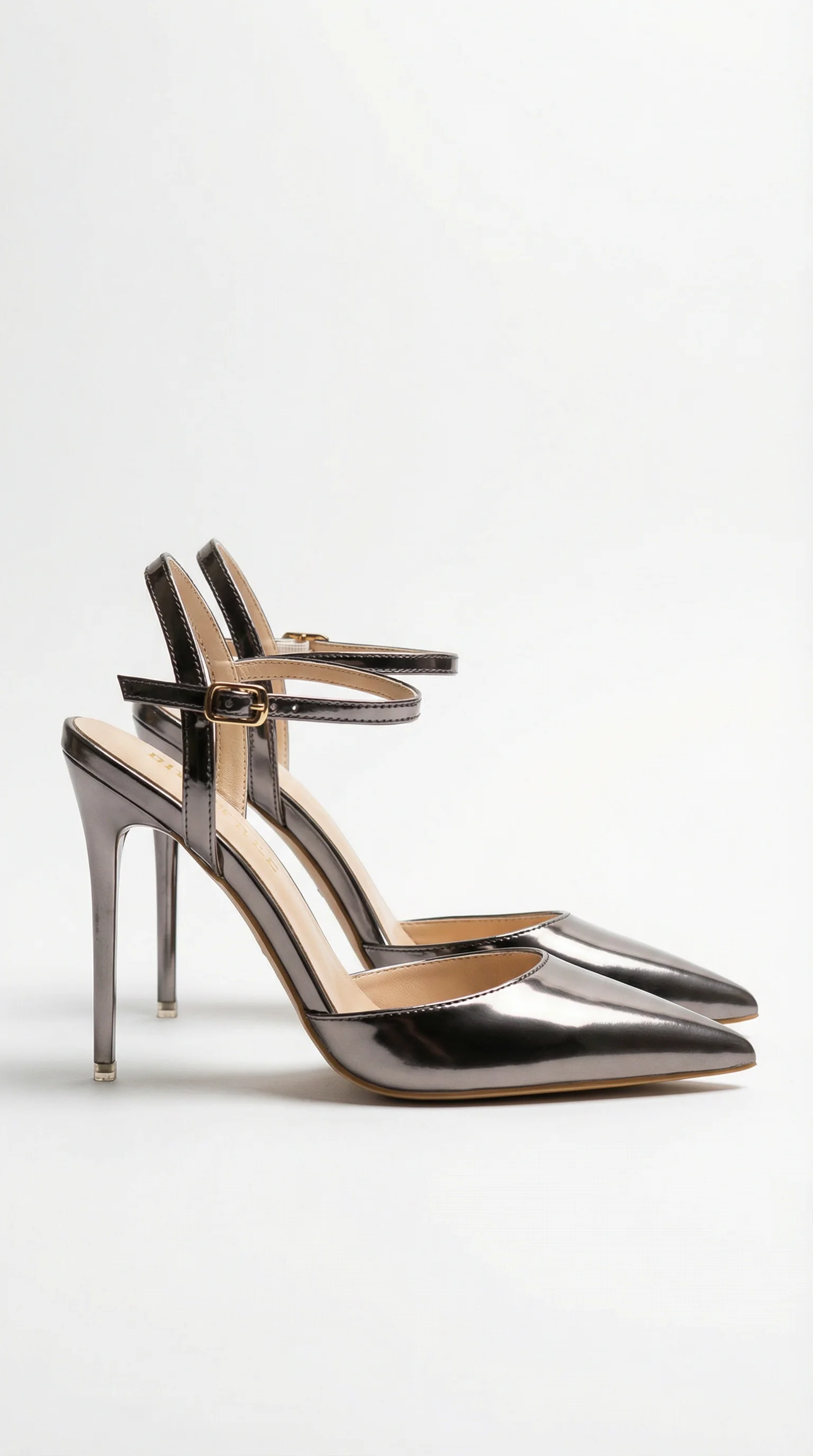 High Heels mit spitzer Zehenbox