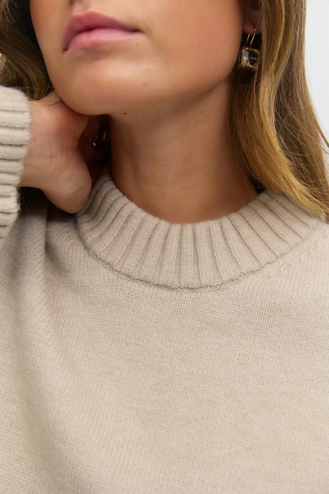 Dame Gina Tricot Crew Neck Knitted Sweater