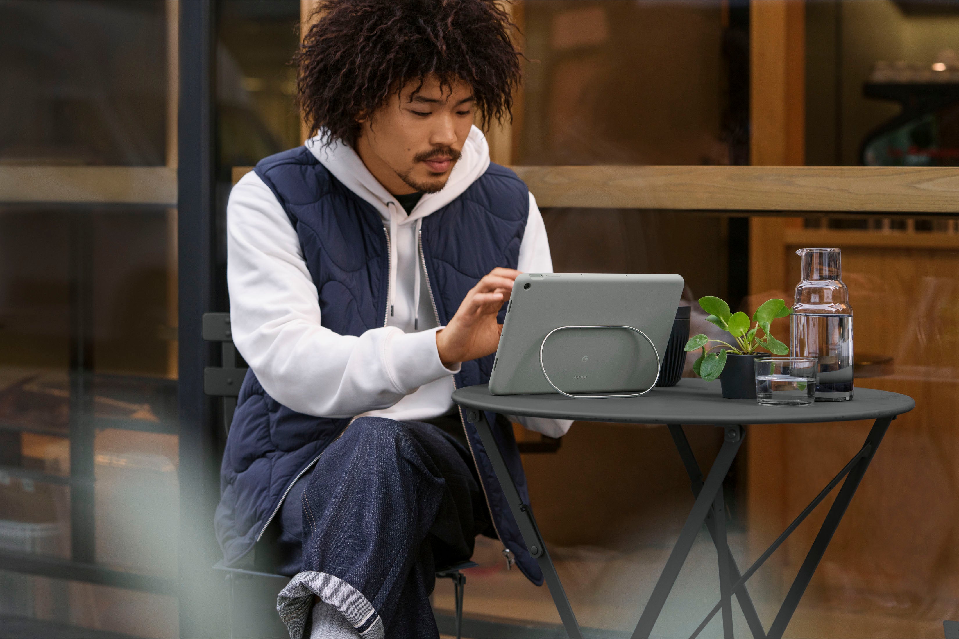 Google - Pixel Tablet with Charging Speaker Dock - 11