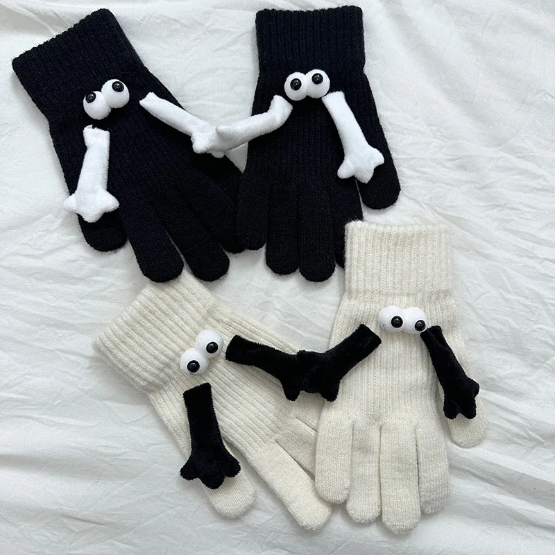 Playful Pals | Omarm de winterpret in elke handdruk!