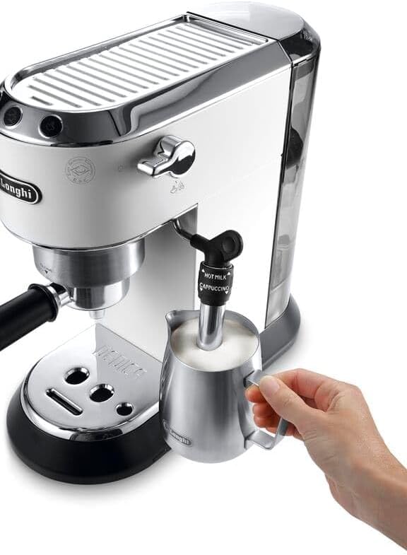 De'Longhi Dedica Style EC 685.M – Espresso Siebtrgermaschine, Espressomaschine mit professionellem Milchaufschumer, nur 15 cm breit, für Kaffeepulver oder ESE Pads, 1 l Wassertank, silber