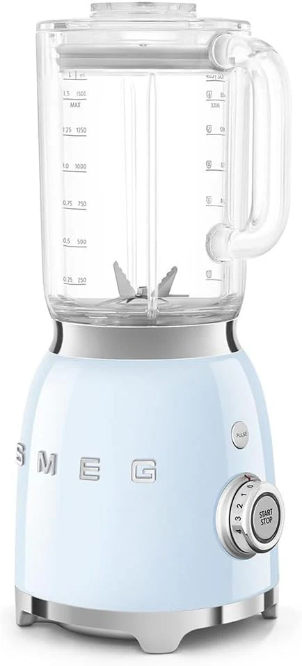 Smeg, BLF03PKEU, 1,5 l blender, 4 snelheden, 4 automatische programma's, afneembare dubbele messen, transparante dekselopening met doseerdop, antislip, 800W, Roze